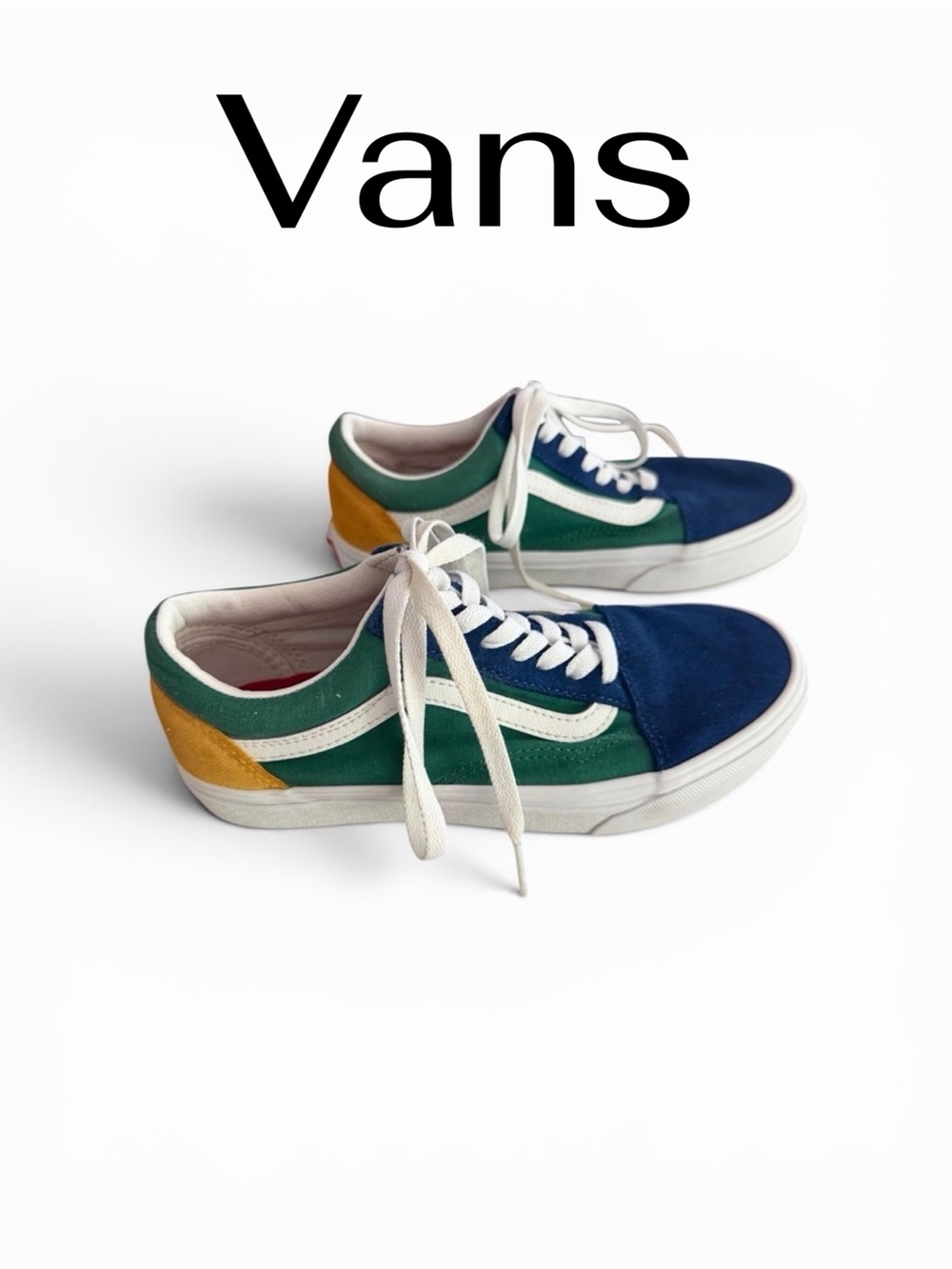 Vans Unisex Red Insole Low-Top Sneaker with Green and Blue Accents